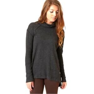 We The Free Split Back Raw Seamed Slouchy Turtleneck Tunic Charcoal Gray‎ Size M